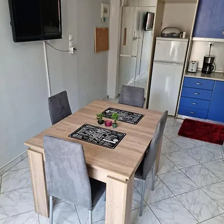 Apartman Nest, Warm And Cozy! *